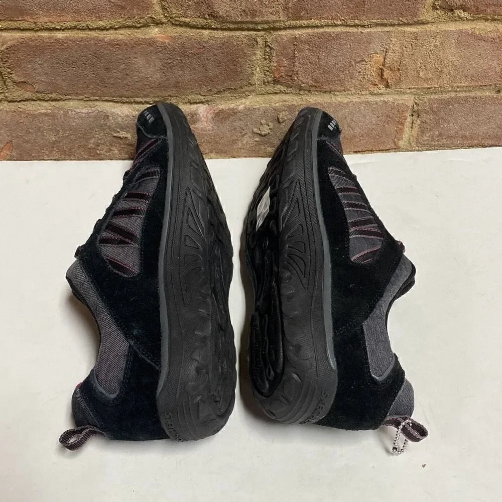 Skechers Relaxed Fit Black & Pink Memory Form Sneakers Size 9.5 NEW